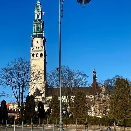 7 Kamienic 29 Lok 2b Vis A Vis Jasnej Góry * Częstochowa