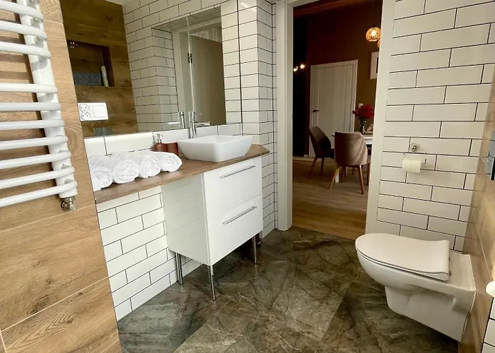 7 Kamienic 29 Lok 2b Vis A Vis Jasnej Gory Apartmán